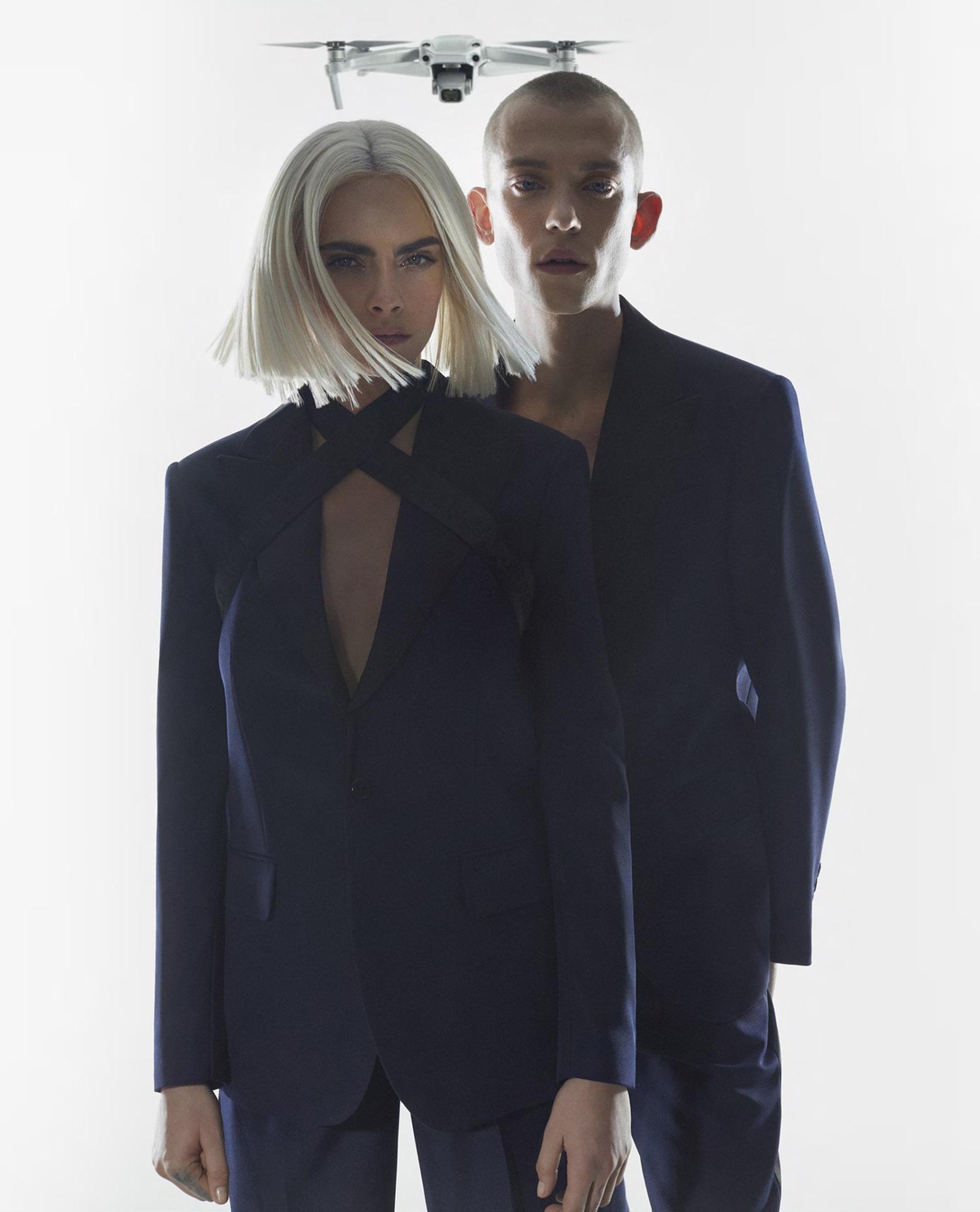 Karl Lagerfeld – Cara Loves Karl