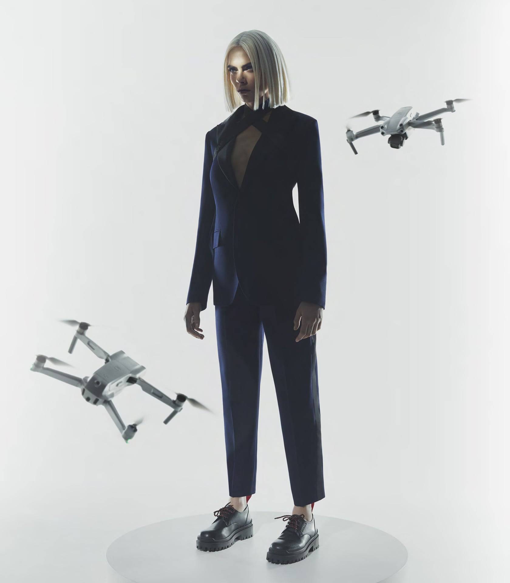 Karl Lagerfeld – Cara Loves Karl